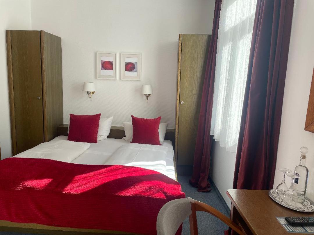 Hotel Zum Goldenen Loewen Sankt Goar Chambre photo