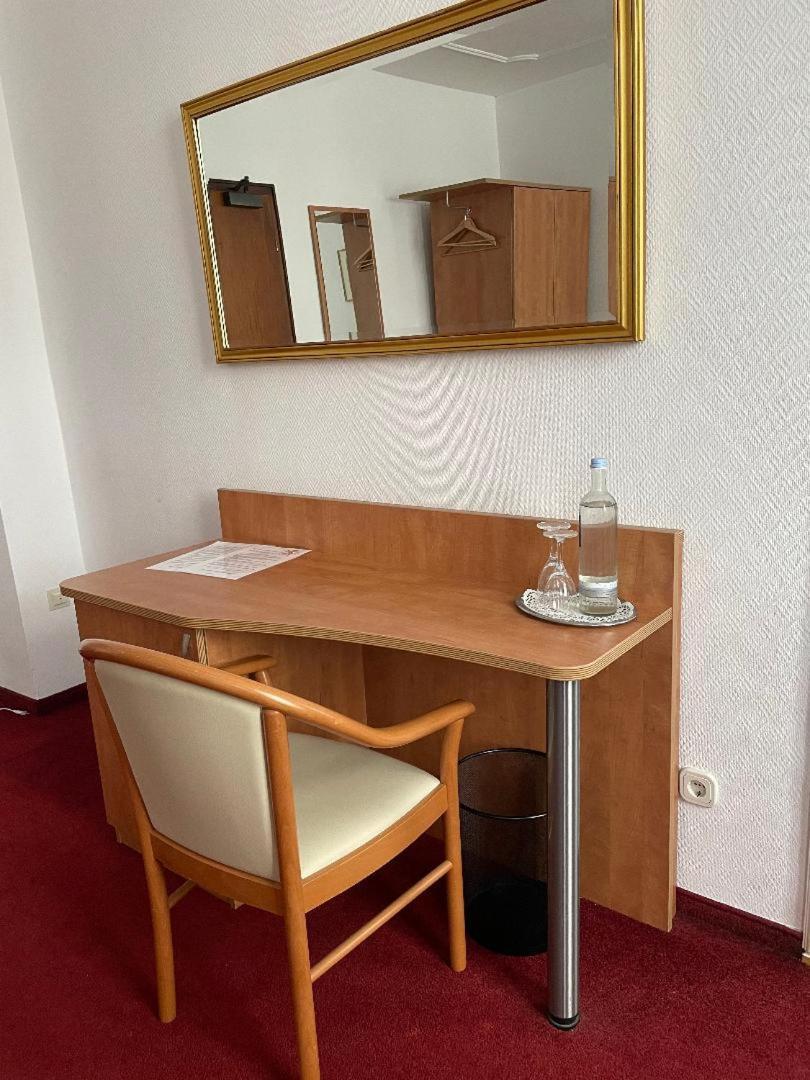 Hotel Zum Goldenen Loewen Sankt Goar Chambre photo