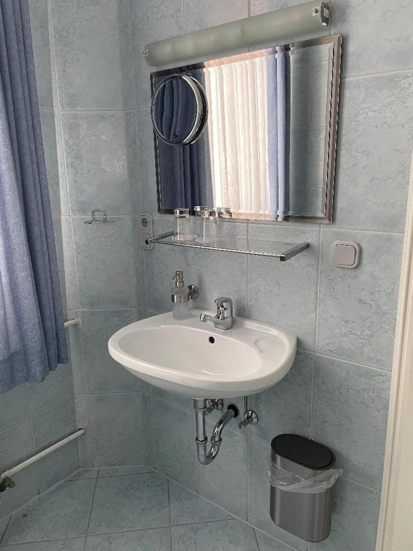 Hotel Zum Goldenen Loewen Sankt Goar Chambre photo