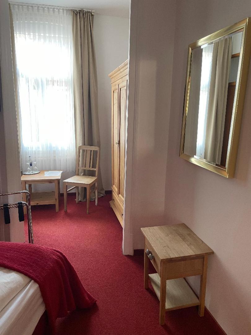 Hotel Zum Goldenen Loewen Sankt Goar Chambre photo